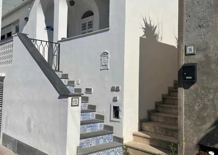 Casa La Felicita كابري